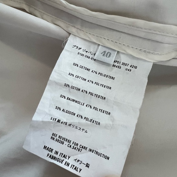 ⭐️ Prada Trench Coat - Picture 9 of 12